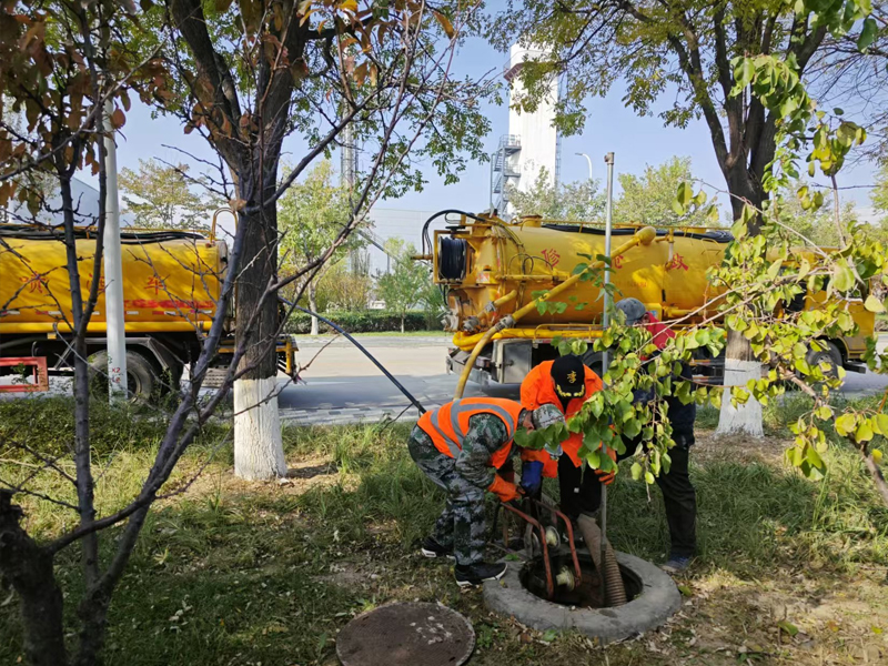 马台街厂区管道清洗